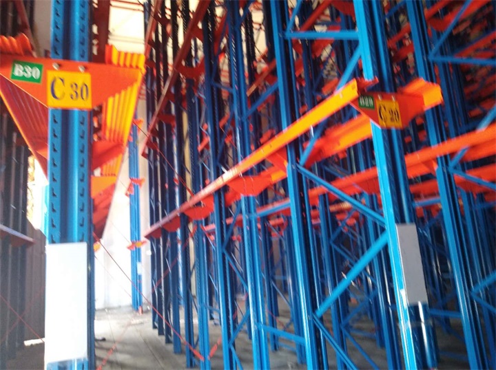 通廊式仓库货架